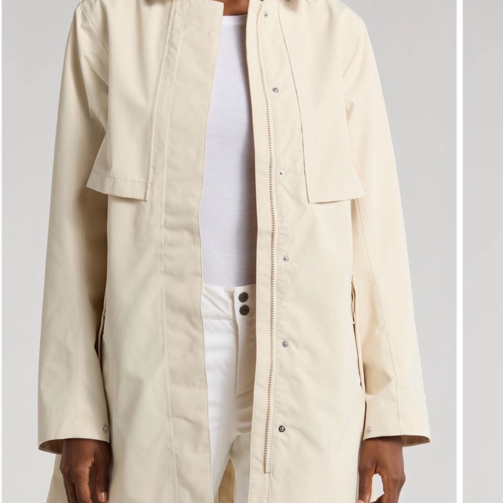 NWOT Helly Hansen Women's Lilja Hooded Raincoat